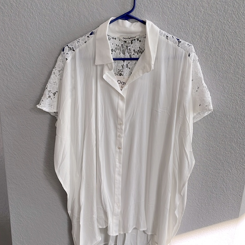 Davi&Dani Lightweight Lace Button Down High-Low Coverup or Cardigan